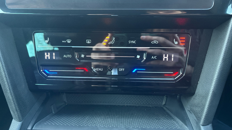 Volkswagen Passat 2.0 TDI EVO SCR R-Line 5dr DSG Diesel Estate